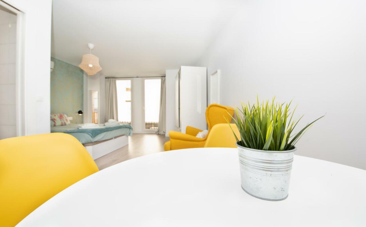 Fantasticos Lofts Malagueta Lägenhet Málaga Exteriör bild